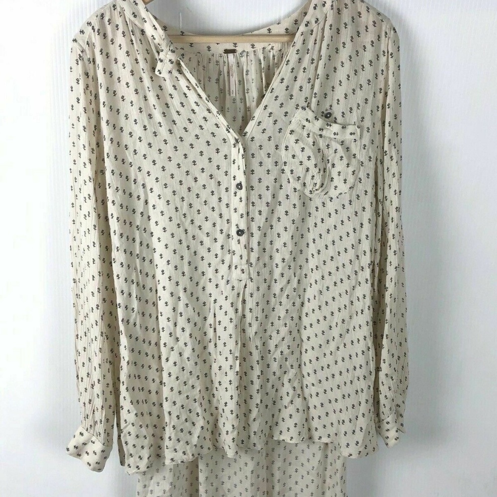 Free People Women's Size Small Aztec Print blouse